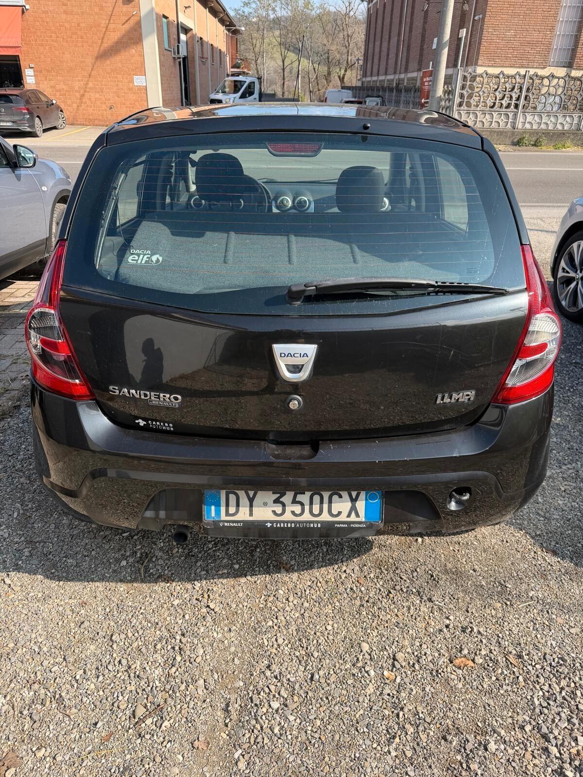 Dacia Sandero 1.4 8V Laureate Gpl