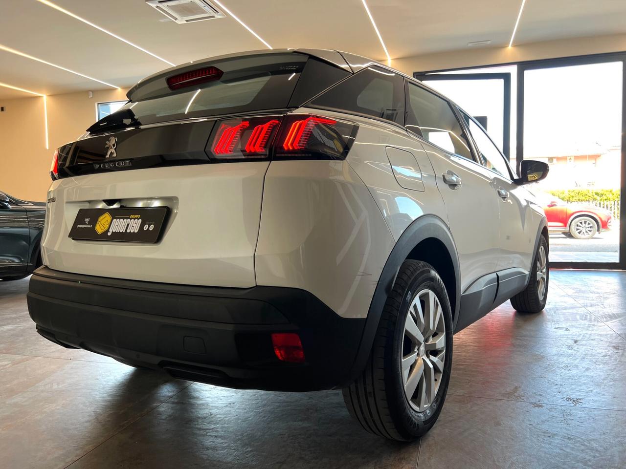 Peugeot 3008 BlueHDi 130 S&S EAT8 Active Business