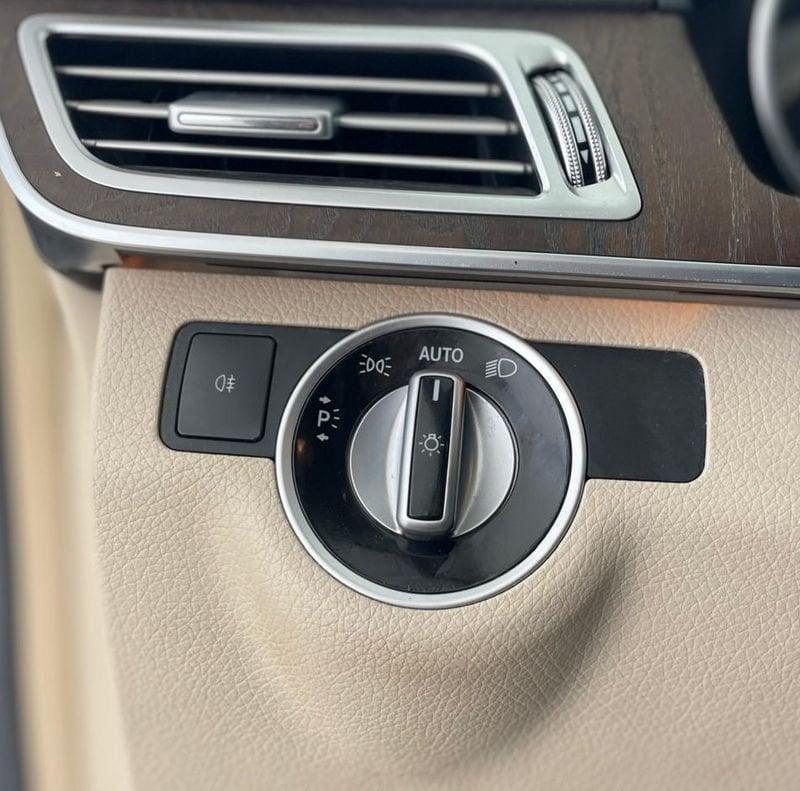 Mercedes-Benz Classe E E 300 BlueTEC Hybrid Automatic Premium ** OFFERTA RISERVATA SOLO PER OPERATORI DEL SETTORE **