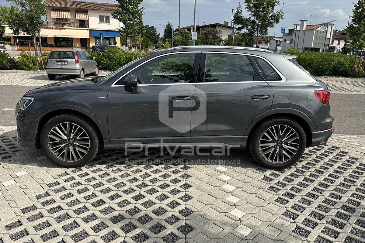 AUDI Q3 35 TFSI S line edition