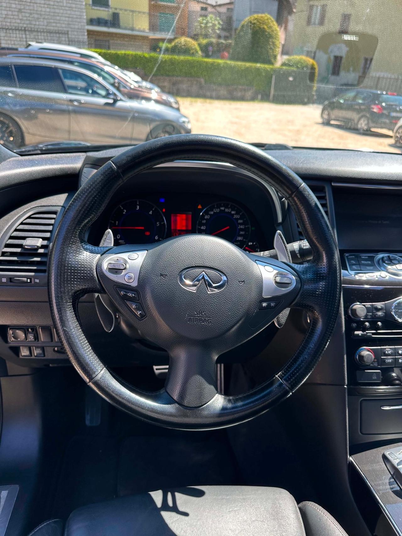 Infiniti FX30d S PREMIUM KMCERT UNICOPR GARANZ