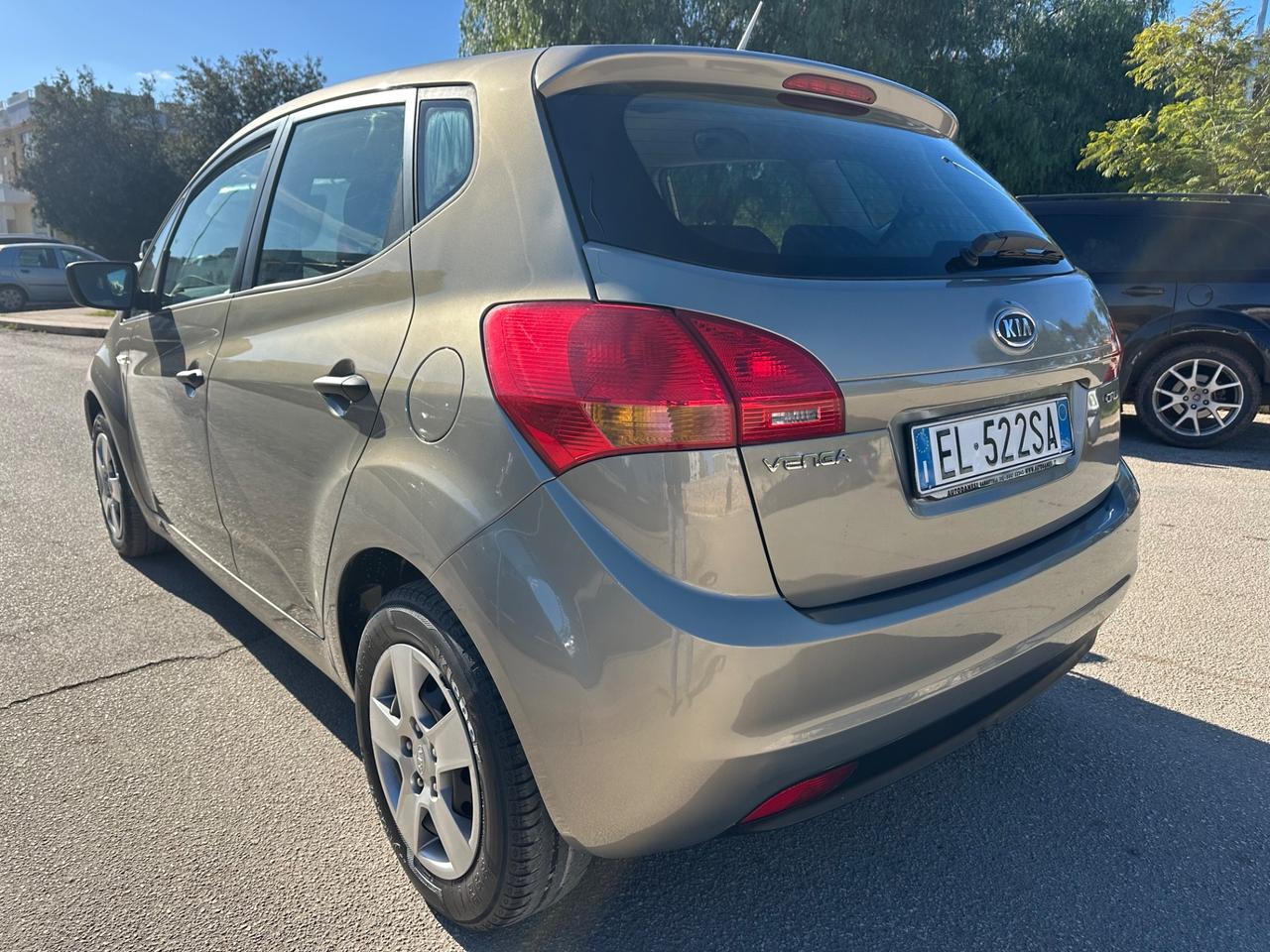 Kia VENGA 1.4 DIESEL 2012 - BASSI CONSUMI