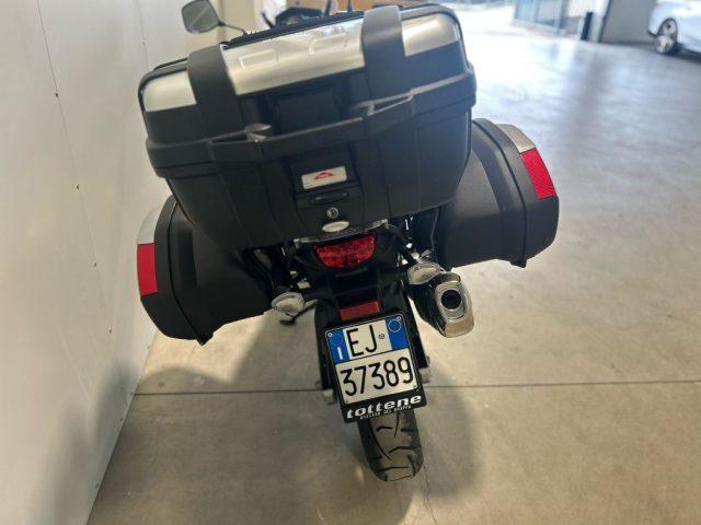 SUZUKI V-Strom 650 SUZUKI V STROM 650 - TRIS VALIGIE