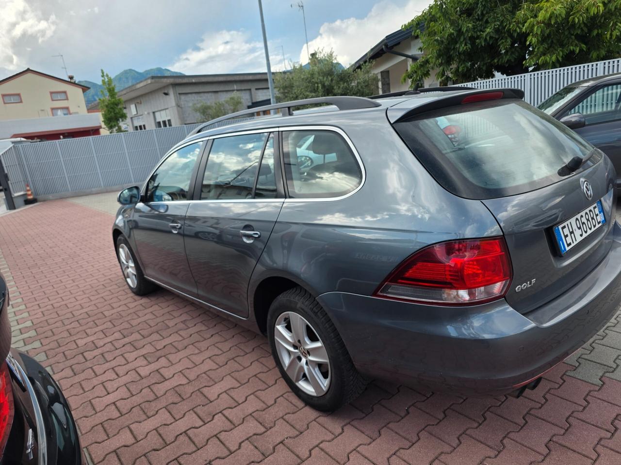 Volkswagen Golf Variant 2.0 TDI 140CV perfetta e garantita