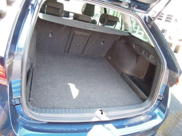 SKODA Octavia Wagon 1.5 G-TEC DSG Style Tetto, Massaggio, Retroc