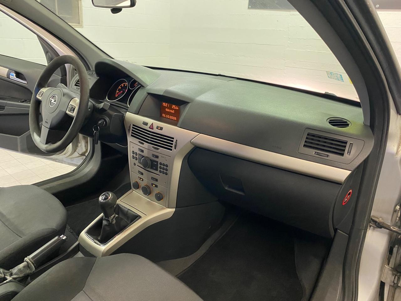 Opel Astra 1.6 16V VVT Station Wagon Cosmo