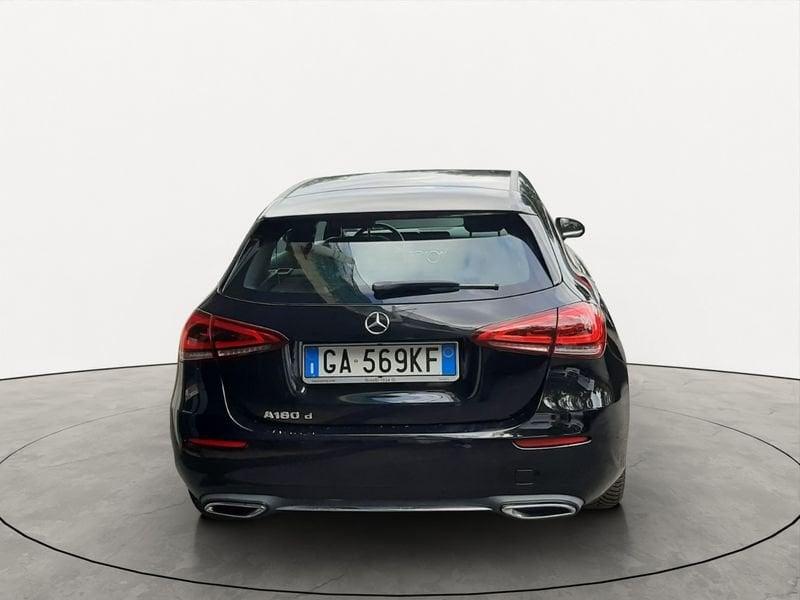 Mercedes-Benz Classe A A 180d Sport Cambio Automatico