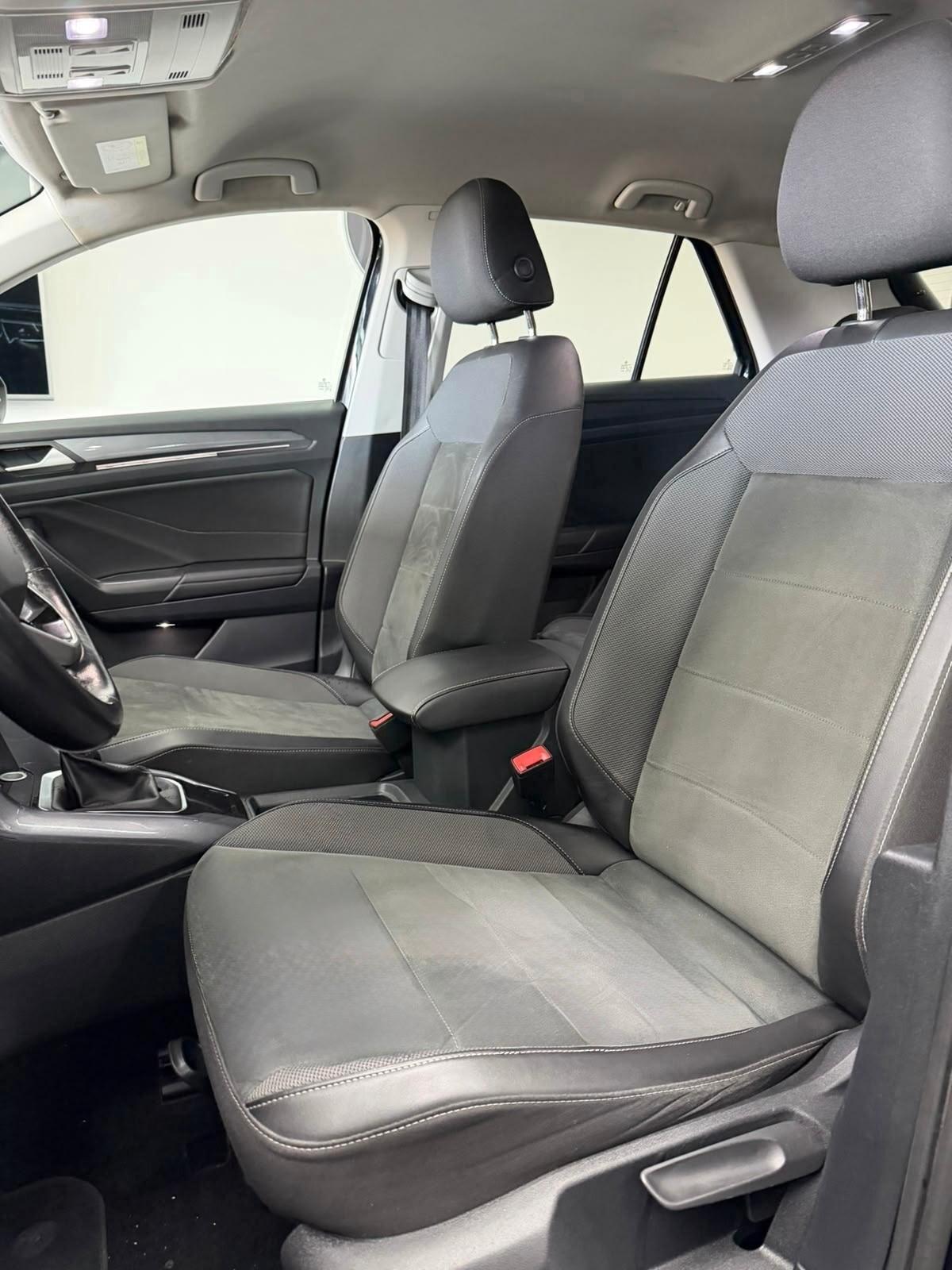 Volkswagen T-Roc 1.5 TSI ACT DSG R-Line