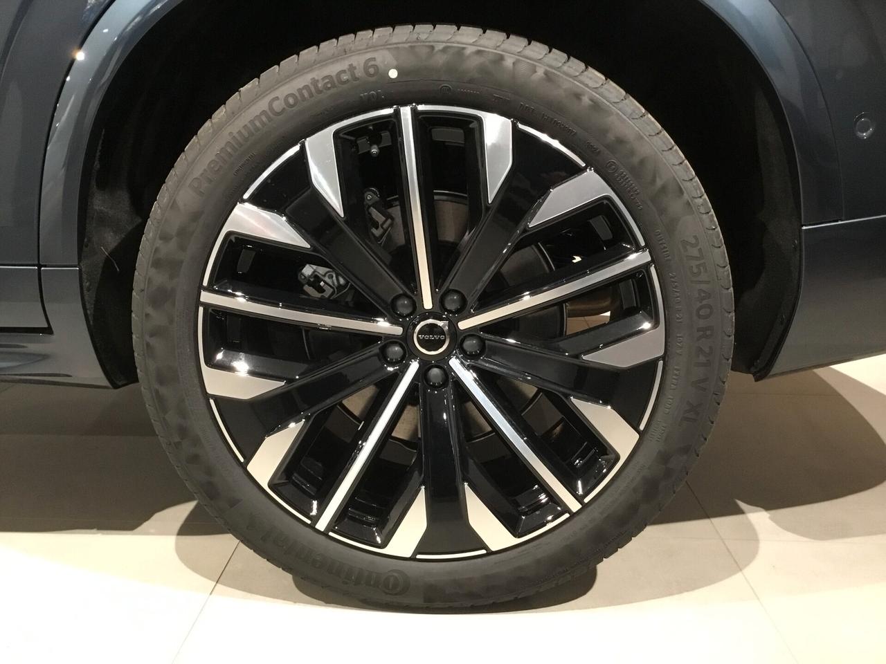 Volvo XC 90 T8 Plug-in Hybrid AWD Autom. 7 posti Ultra Bright