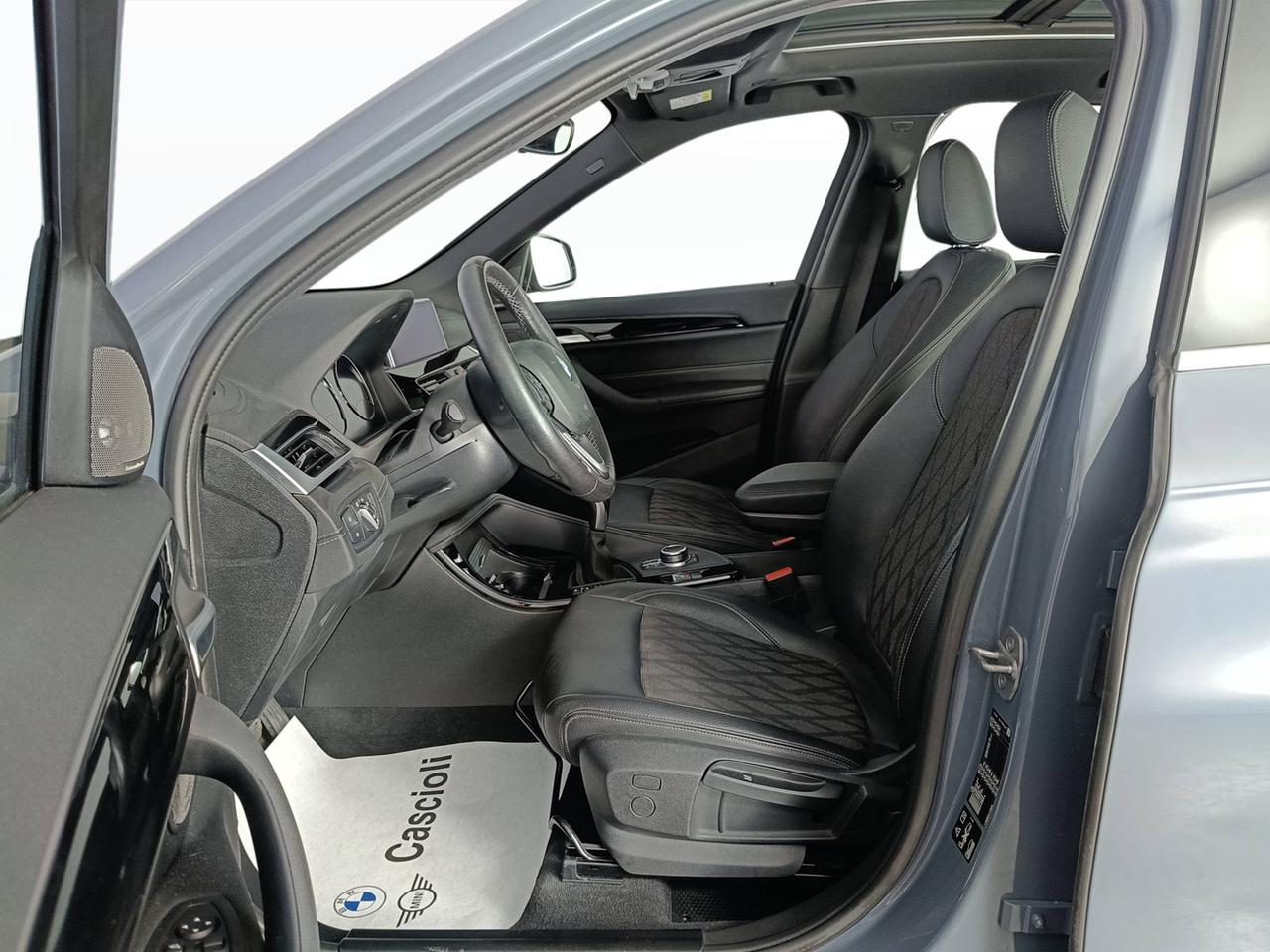 BMW X1 F48 2019 - X1 xdrive18d xLine