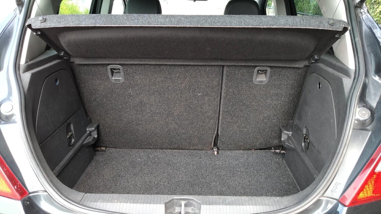 Opel Corsa 1.2 85CV 5 porte GPL-TECH Edition