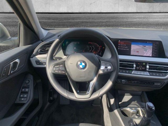 BMW 118 i 5p. Advantage