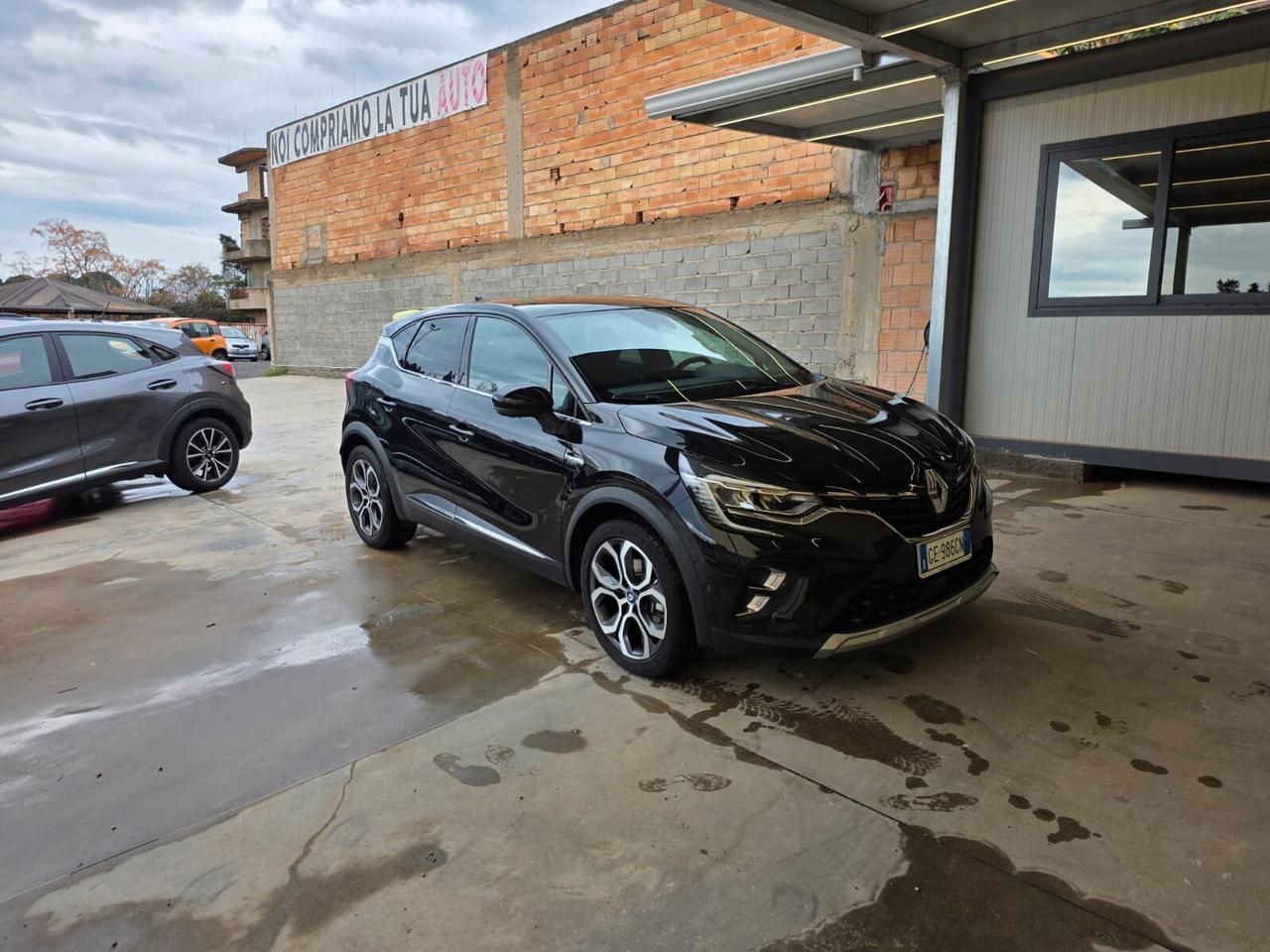 Renault Captur Plug-in Hybrid E-Tech 160 CV Initiale Paris