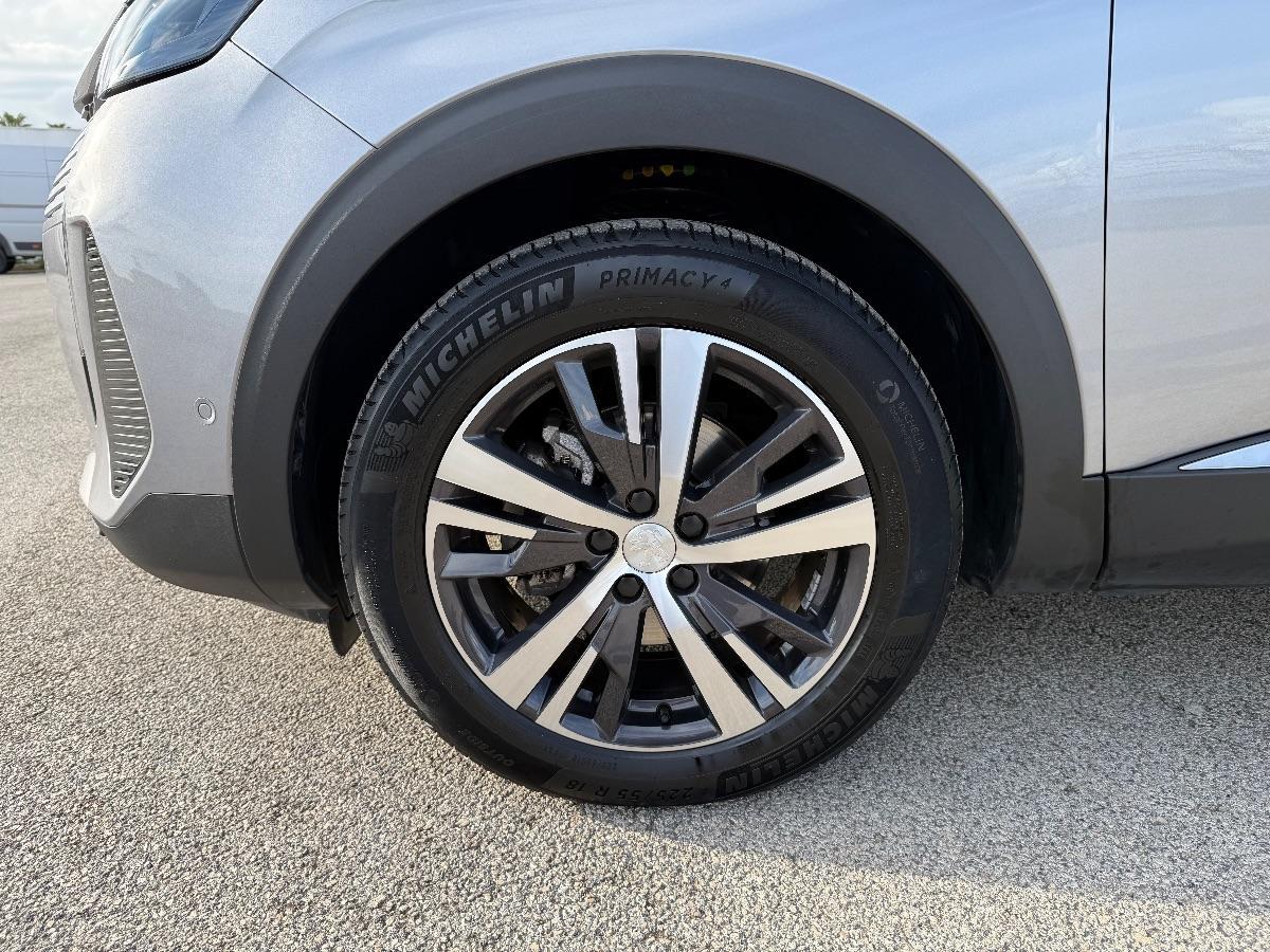 PEUGEOT - 3008 - BlueHDi 130 EAT8 S&S Allure