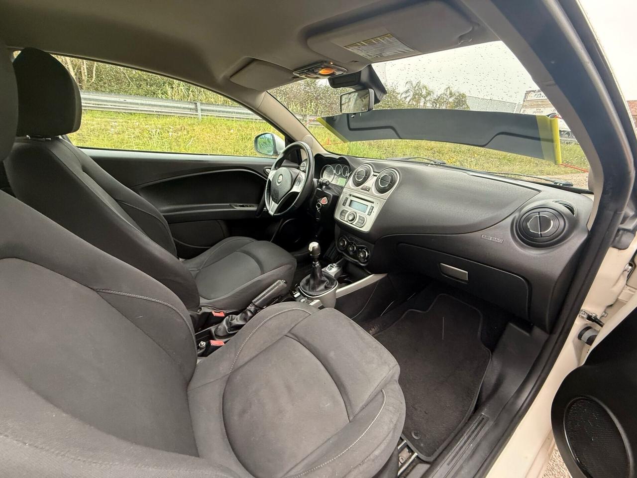 Alfa Romeo MiTo 1.4 105 CV M.air S&S Distinctive Sport Pack