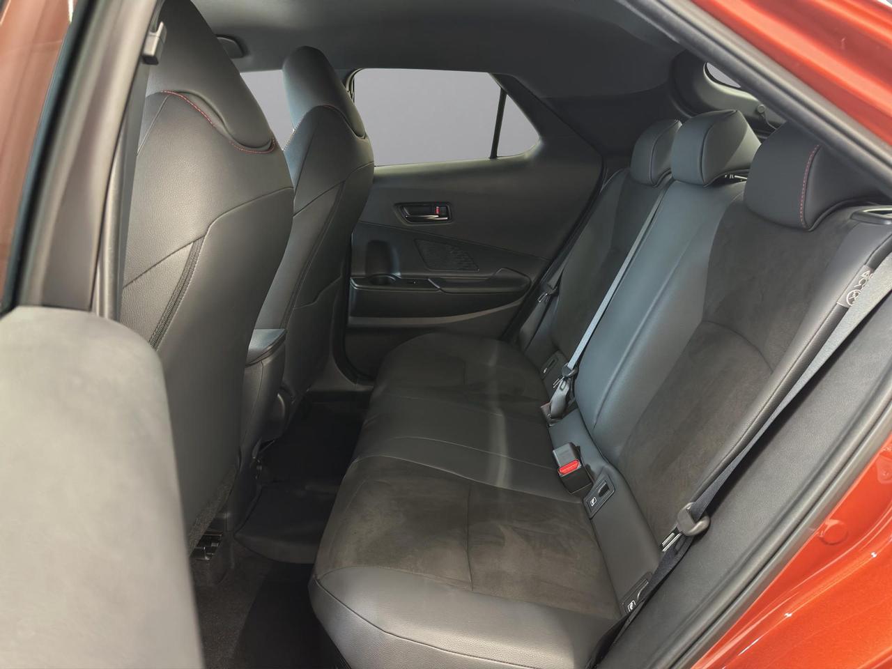 Toyota C-HR 2.0 phev GR Sport fwd e-cvt