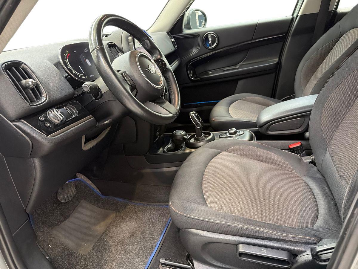 MINI Mini Countryman 2.0 Cooper D Essential auto