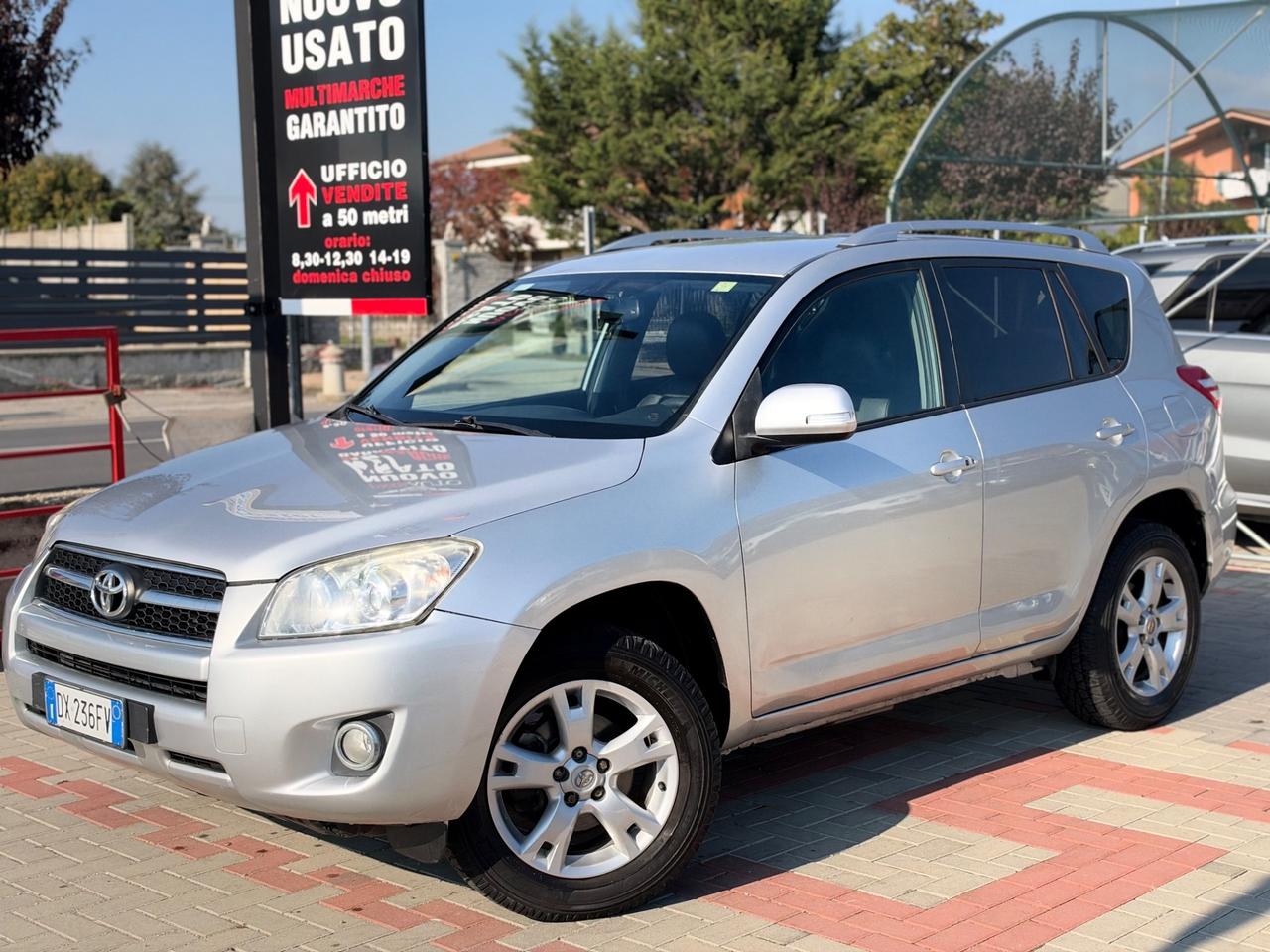 Toyota RAV 4 RAV4 2.2 D-4D 150 CV DPF Luxury