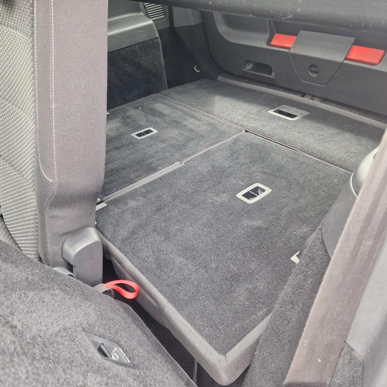 Volkswagen Touran 2.0 TDI 115 CV DSG UNICO PROPRIETARIO IVA DEDUCIBILE