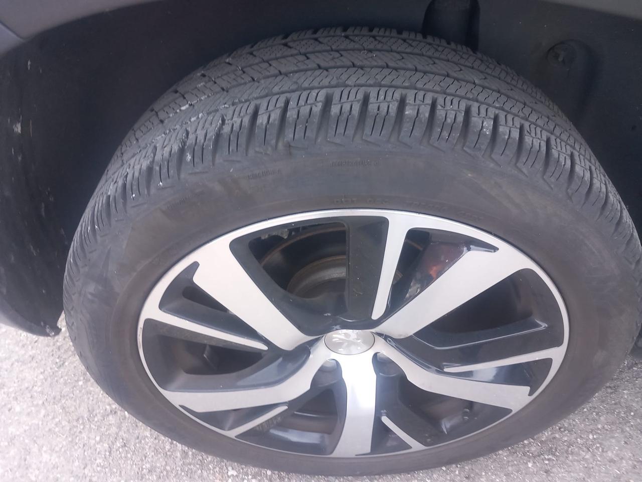 Peugeot 2008 BlueHDi 100 Allure