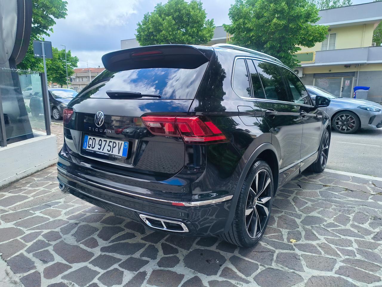 Volkswagen Tiguan 2.0 TDI 150 CV SCR DSG R-Line