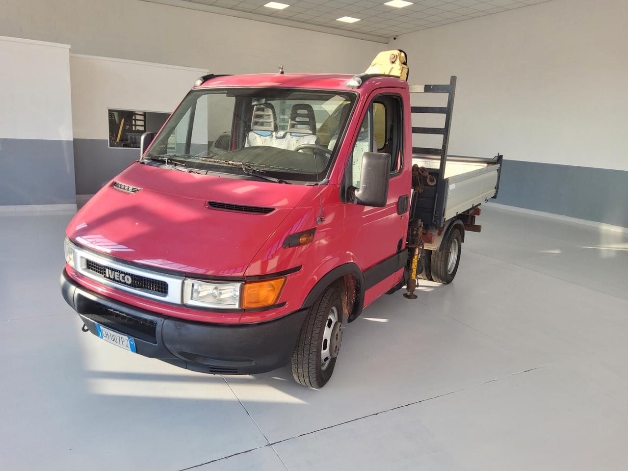 Iveco Daily 35S13 2.8 TDI PC Cabinato