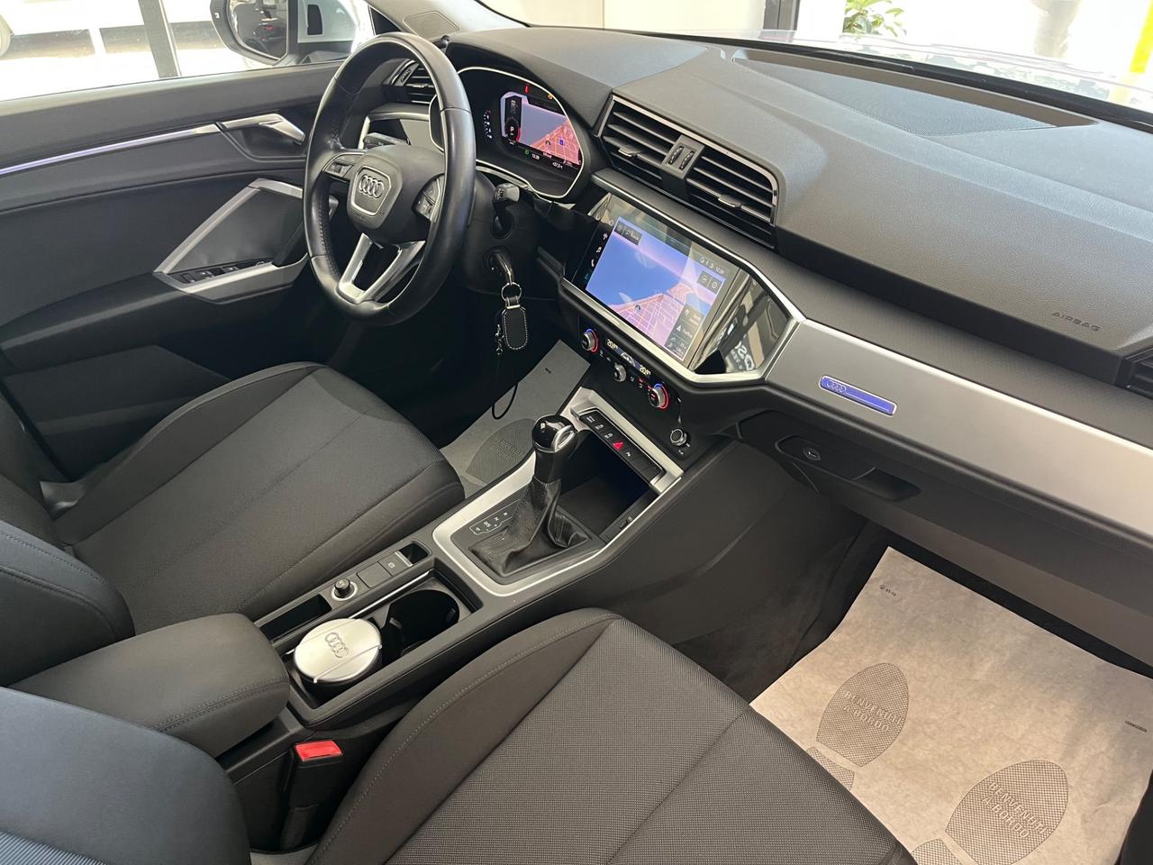 Audi Q3 35 TDI S tronic Business Advanced