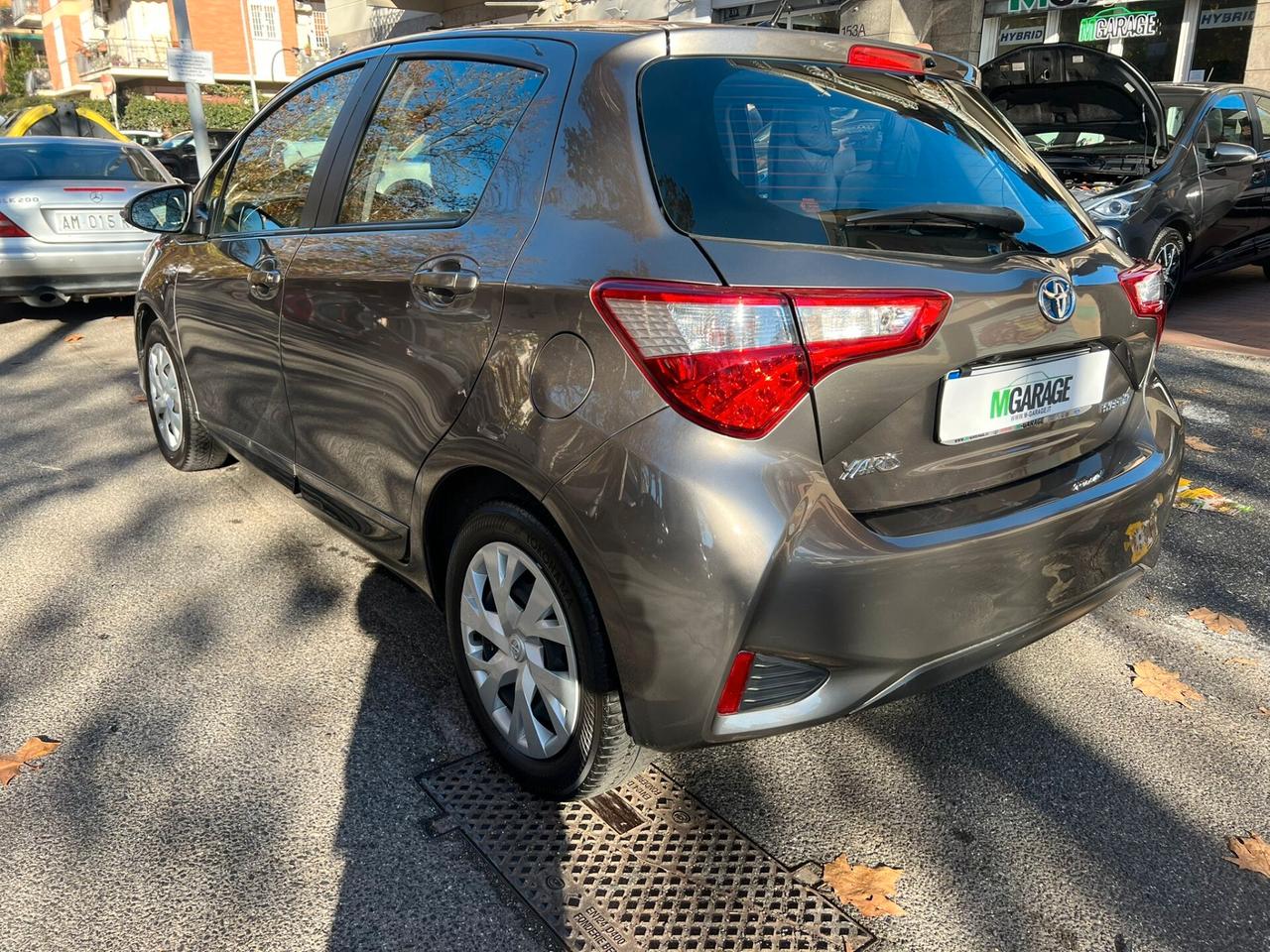 Toyota Yaris 1.5 Hybrid 5 porte Business