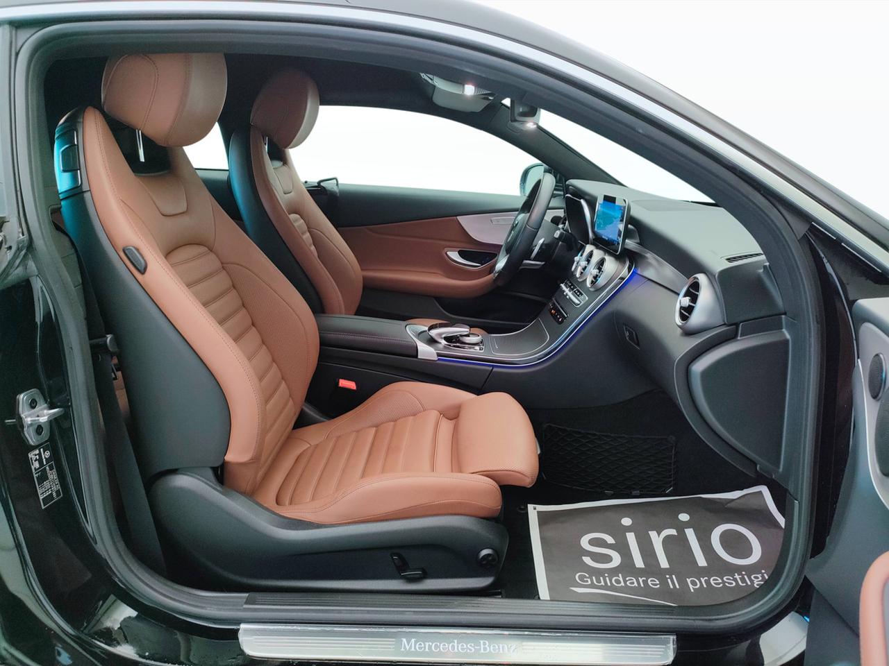 Mercedes-Benz Classe C-C205 2018 Coupe - C Coupe 220 d Premium 4matic auto