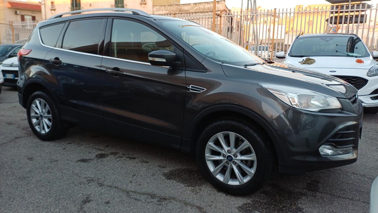 Ford Kuga 2.0 TDCI 120 CV S&S 2WD Titanium