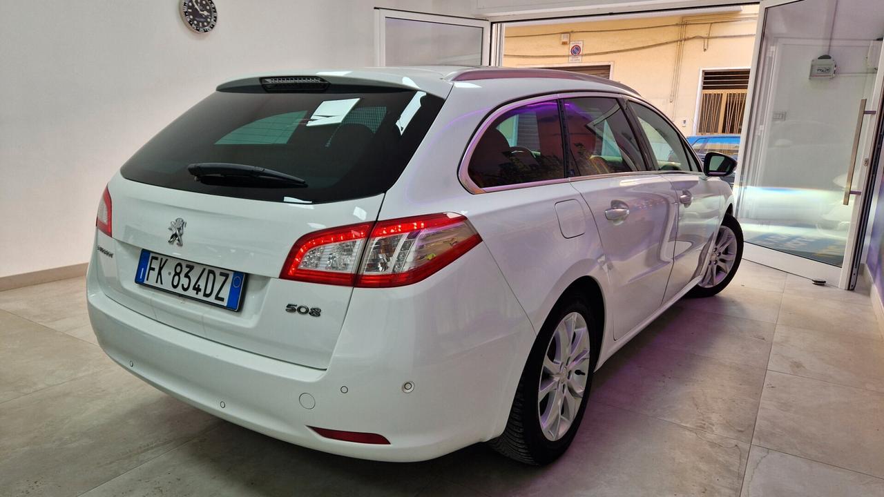 Peugeot 508 BlueHDi 120 EAT6 S&S SW Allure