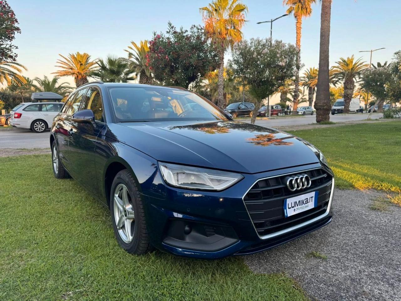 Audi A4 Avant 30 TDI/136 CV S tronic Business Advanced