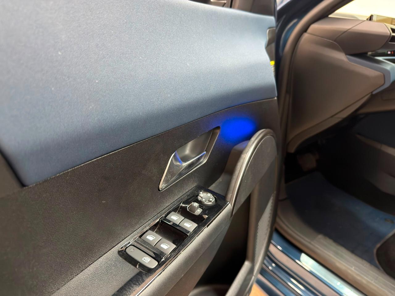 Lancia Ypsilon Hybrid 110CV e-DCT Edizione Cassina