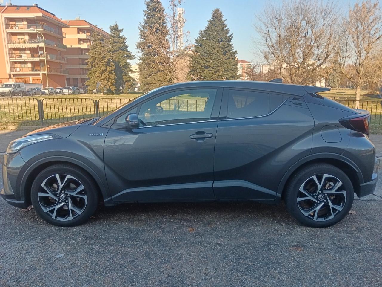 Toyota C-HR 2.0 Hybrid NO FINANZIAMENTO