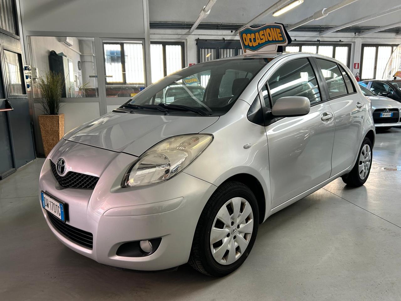 Toyota Yaris 1.3 5 porte Sol