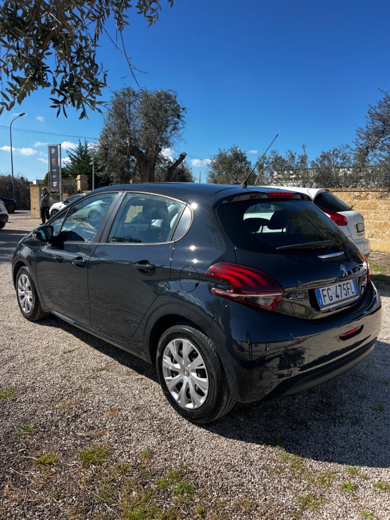 Peugeot 208 PureTech 82 5 porte Access pari al nuovo!!