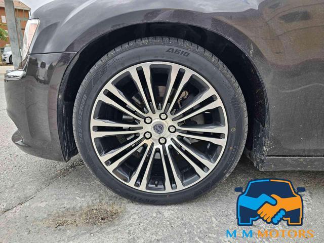 LANCIA Thema 3.0 V6 Multijet II 239 CV Executive