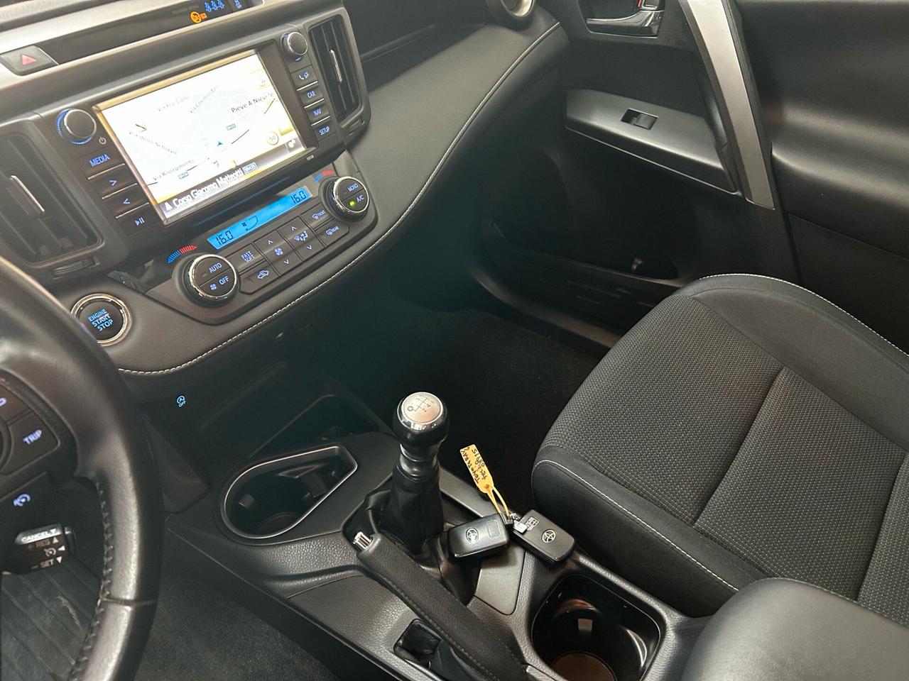 Toyota RAV 4 RAV4 2.0 D-4D 2WD Business