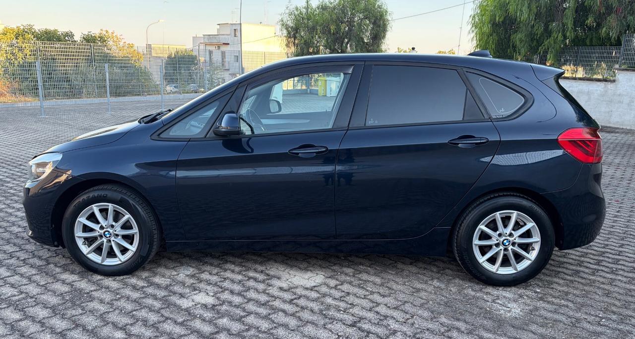 Bmw Serie 2 Active Tourer 218d solo 140.000 km!