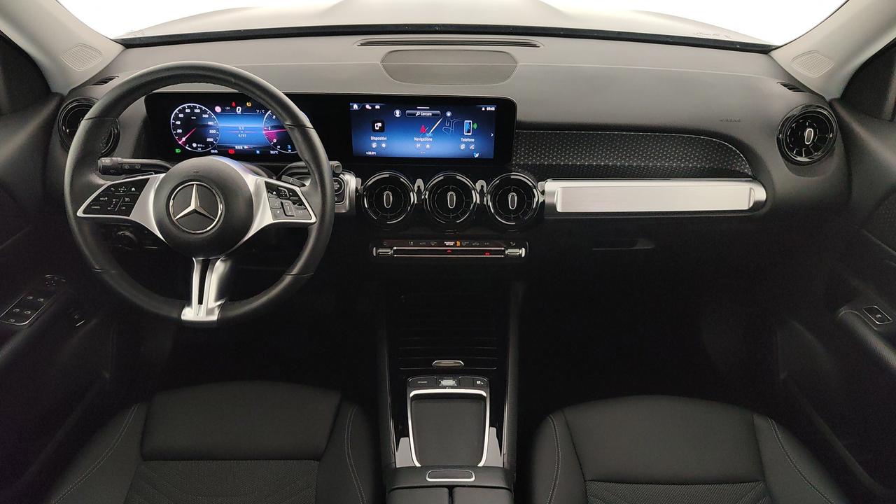 Mercedes-Benz GLB 180 d Advanced auto