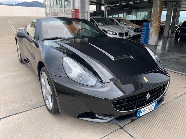 Ferrari California DCT Coupè Cabriolet