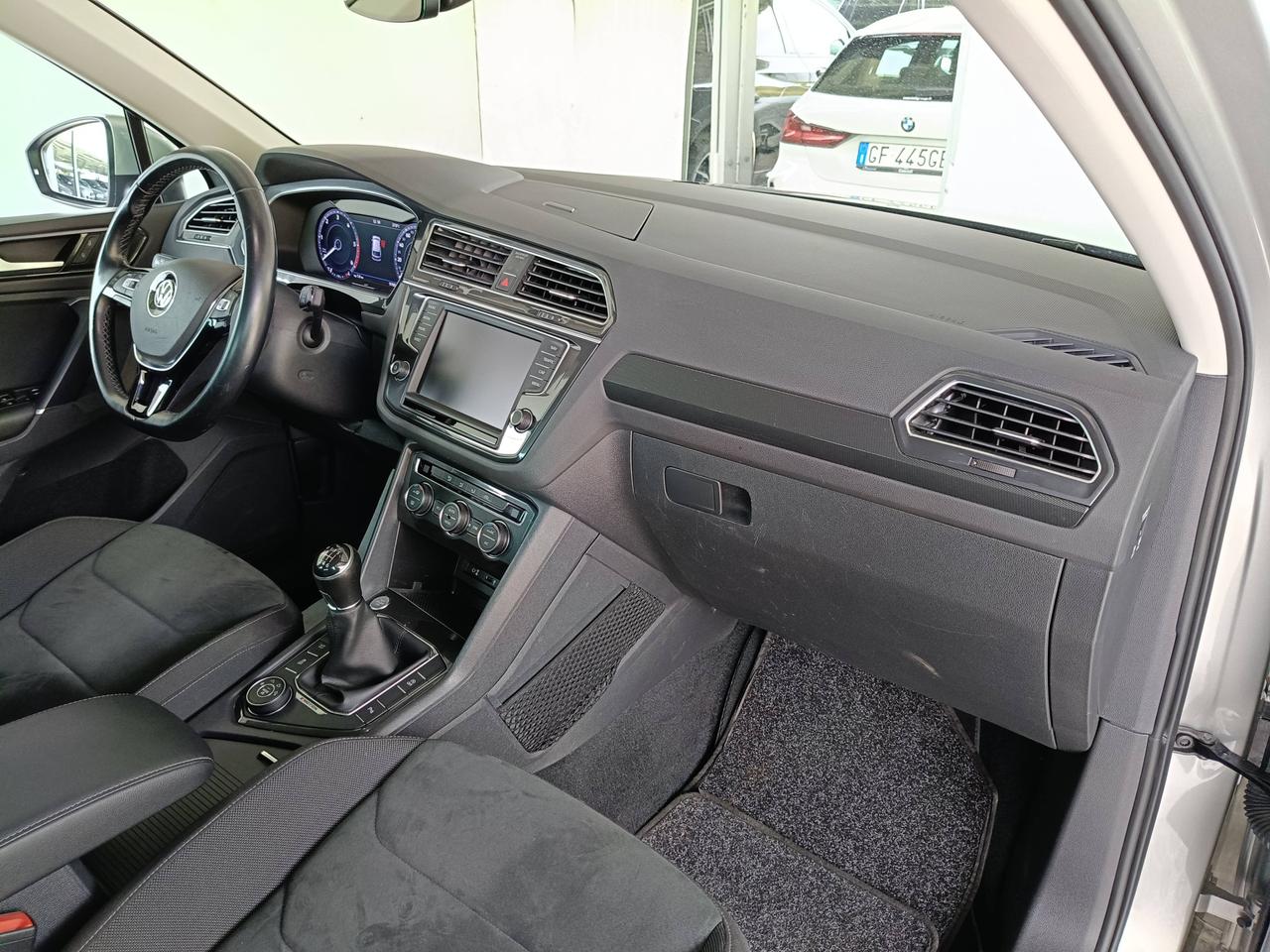 VOLKSWAGEN Tiguan II 2016 - Tiguan 2.0 tdi Executive 4motion 150cv