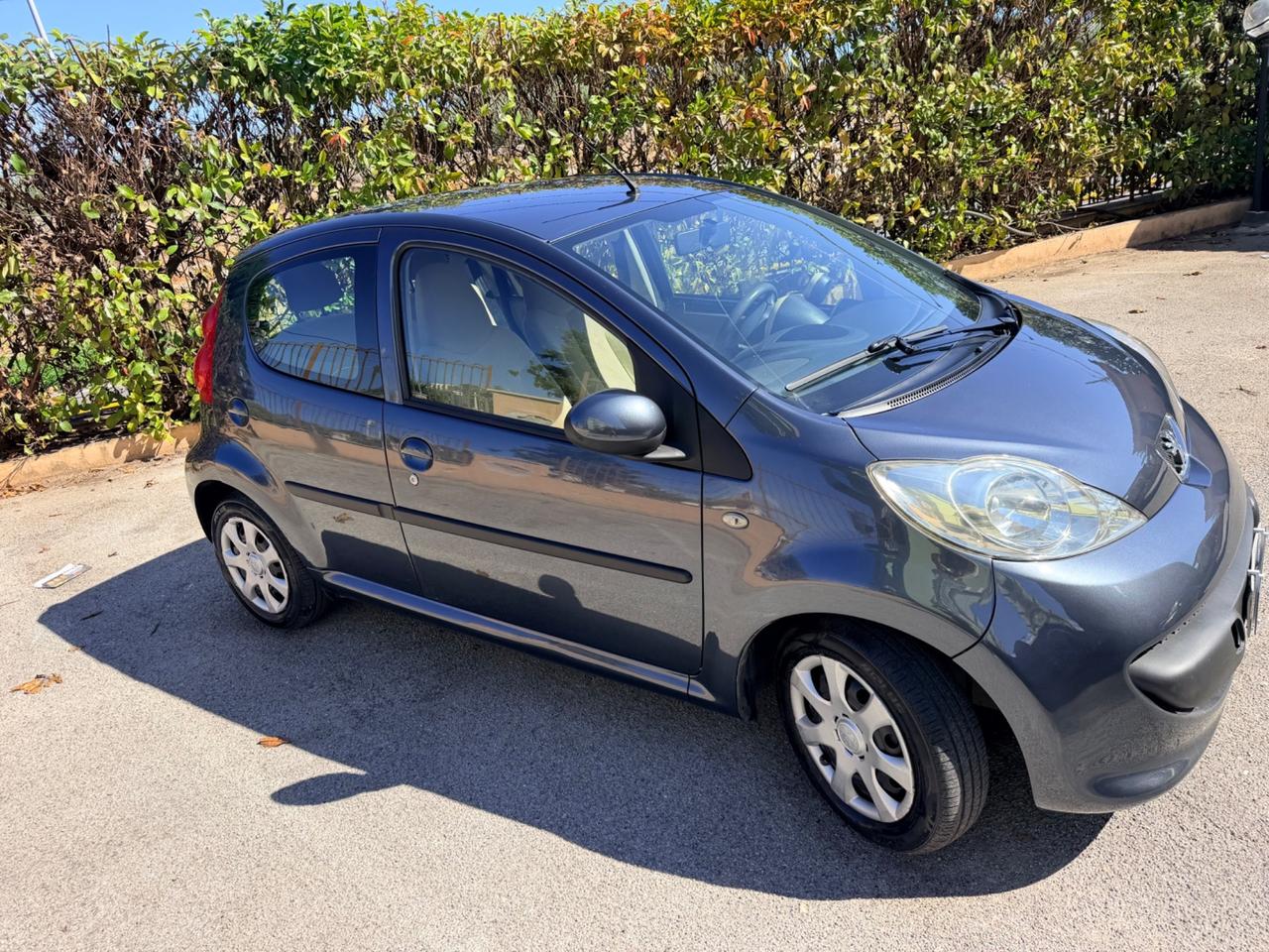 Peugeot 107 1.4 HDi 5p. Plaisir
