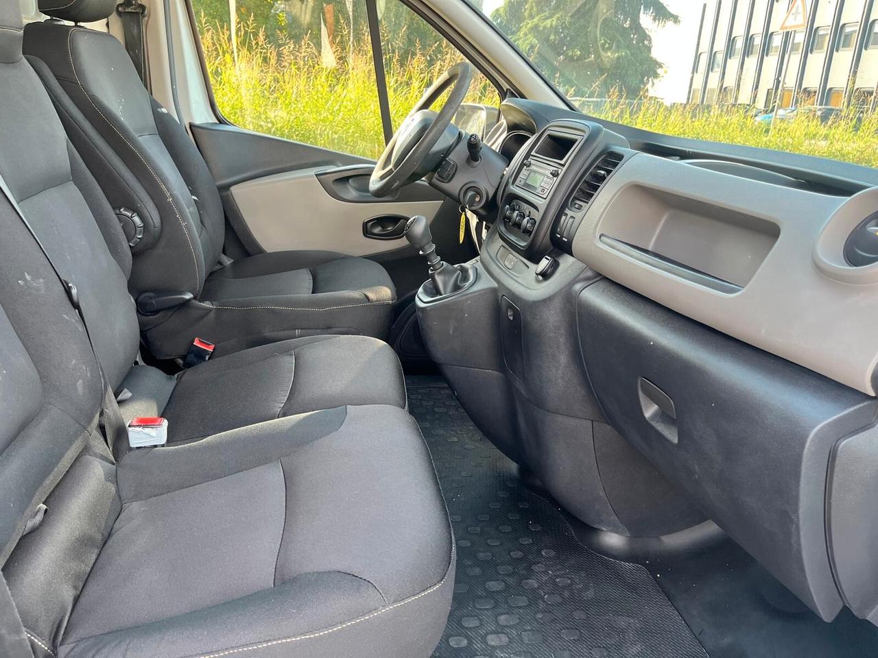 Renault Trafic T27 1.6 dCi 115CV **+IVA**