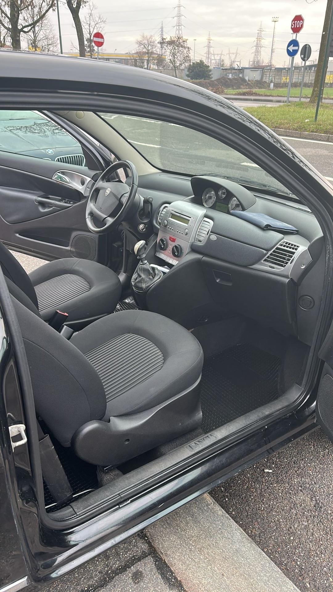 Lancia Ypsilon 1.2 GPL