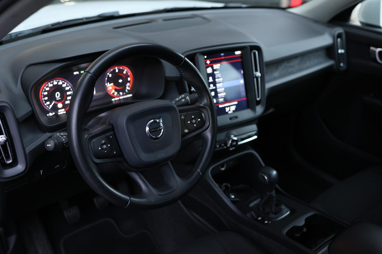 Volvo XC40 D3 Momentum Core
