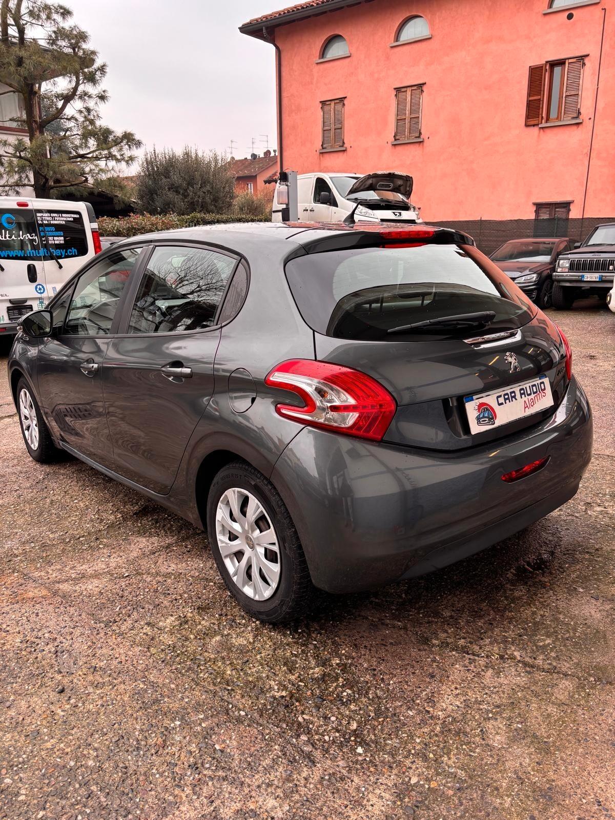 Peugeot 208 1.2 VTi 82 CV 5 porte Active - NEOPATENTATI