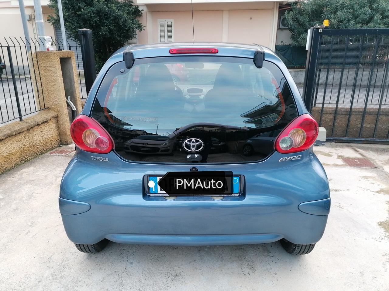 Toyota Aygo 1.0 12V VVT-i 5 porte Sol