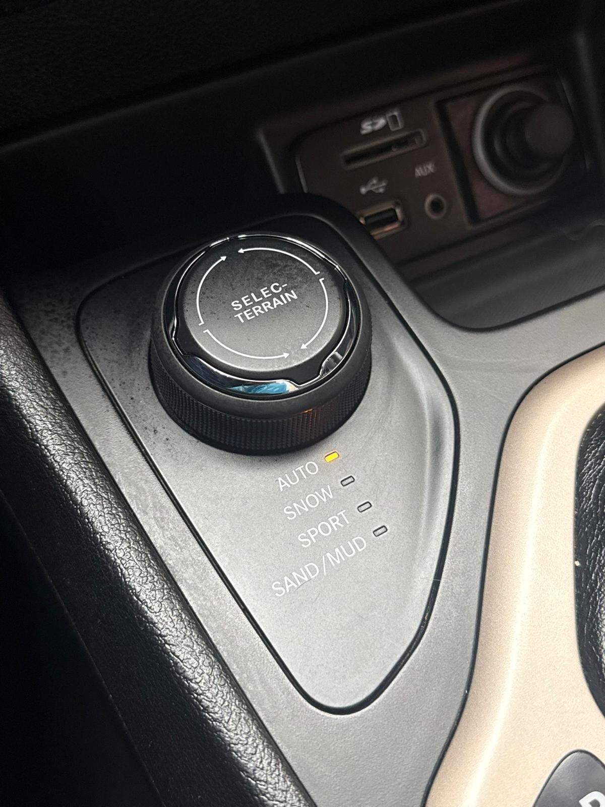 Jeep Cherokee 2.2 Mjt II 4WD Active Drive I Night Eagle