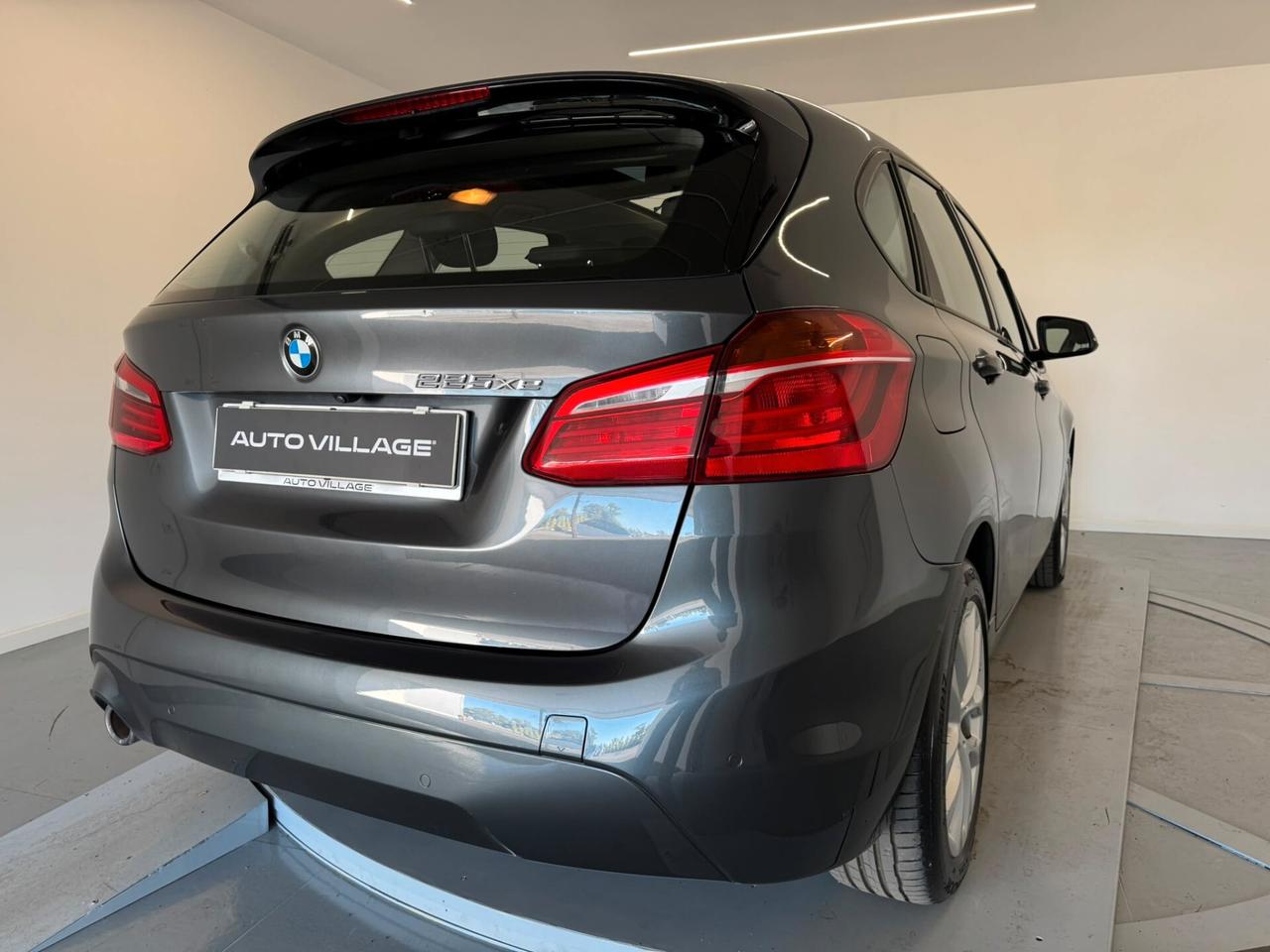 Bmw 2er Active Tourer 225xe iPerformance Business aut.